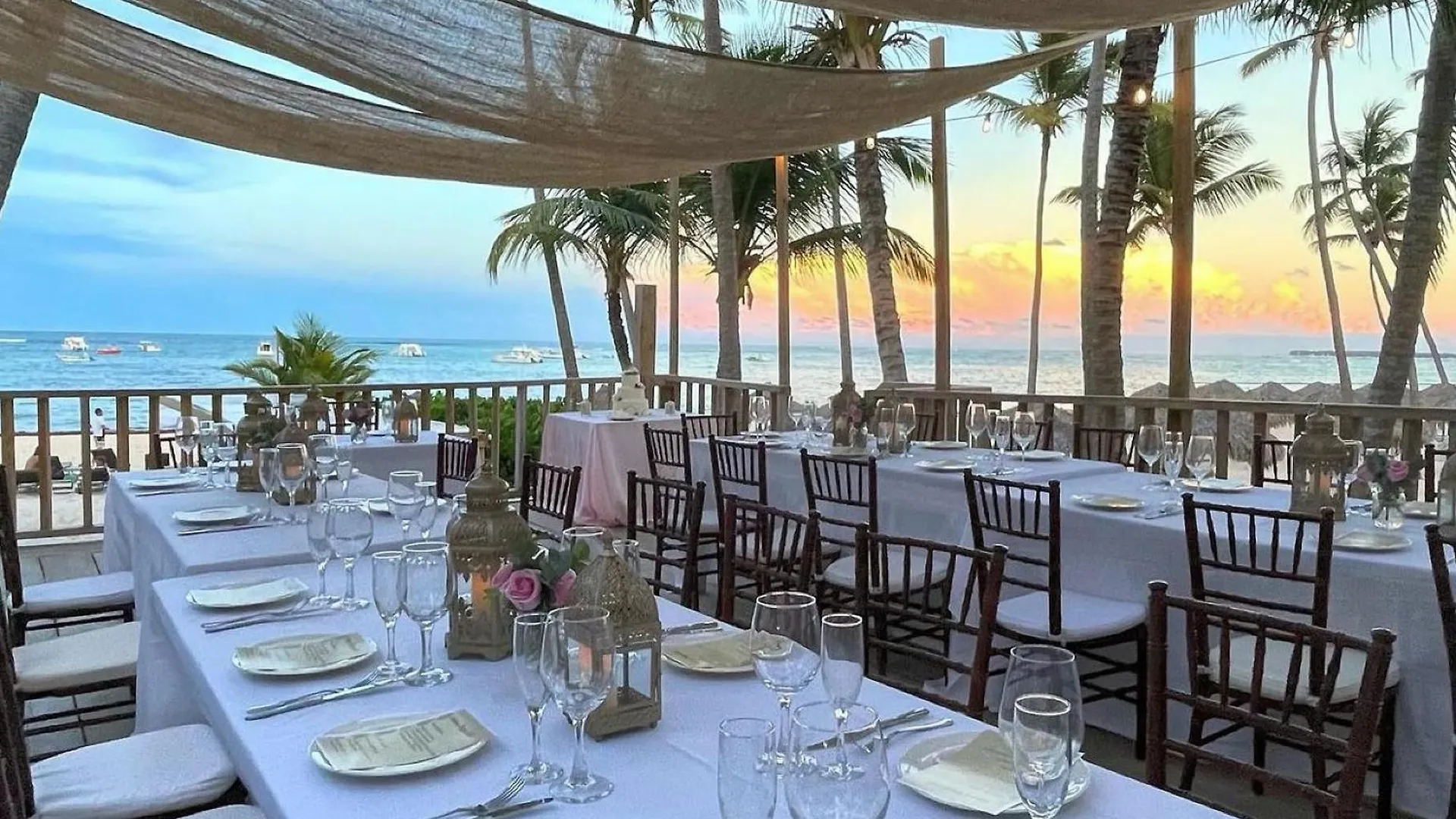 Hotel Los Corales Villas And Suites - Beach Club, Spa, Restaurants Punta Cana