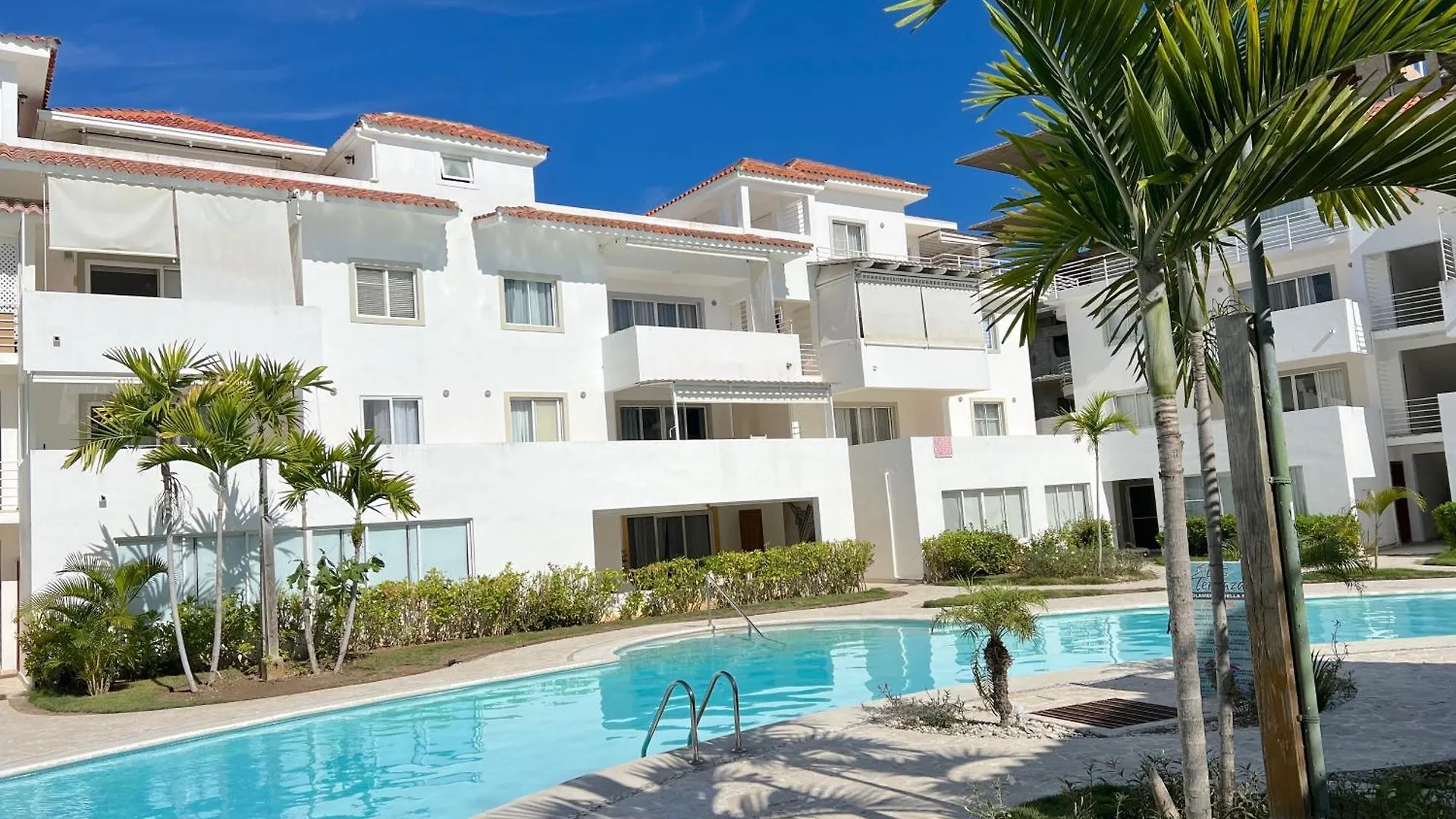 Los Corales Villas And Suites - Beach Club, Spa, Restaurants Punta Cana Hotel