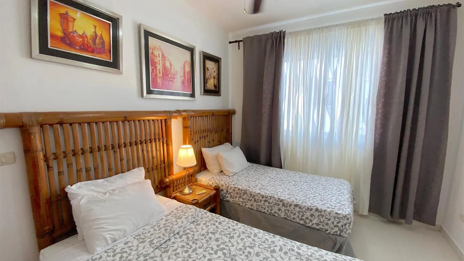 Los Corales Villas And Suites - Beach Club, Spa, Restaurants Punta Cana Hotel