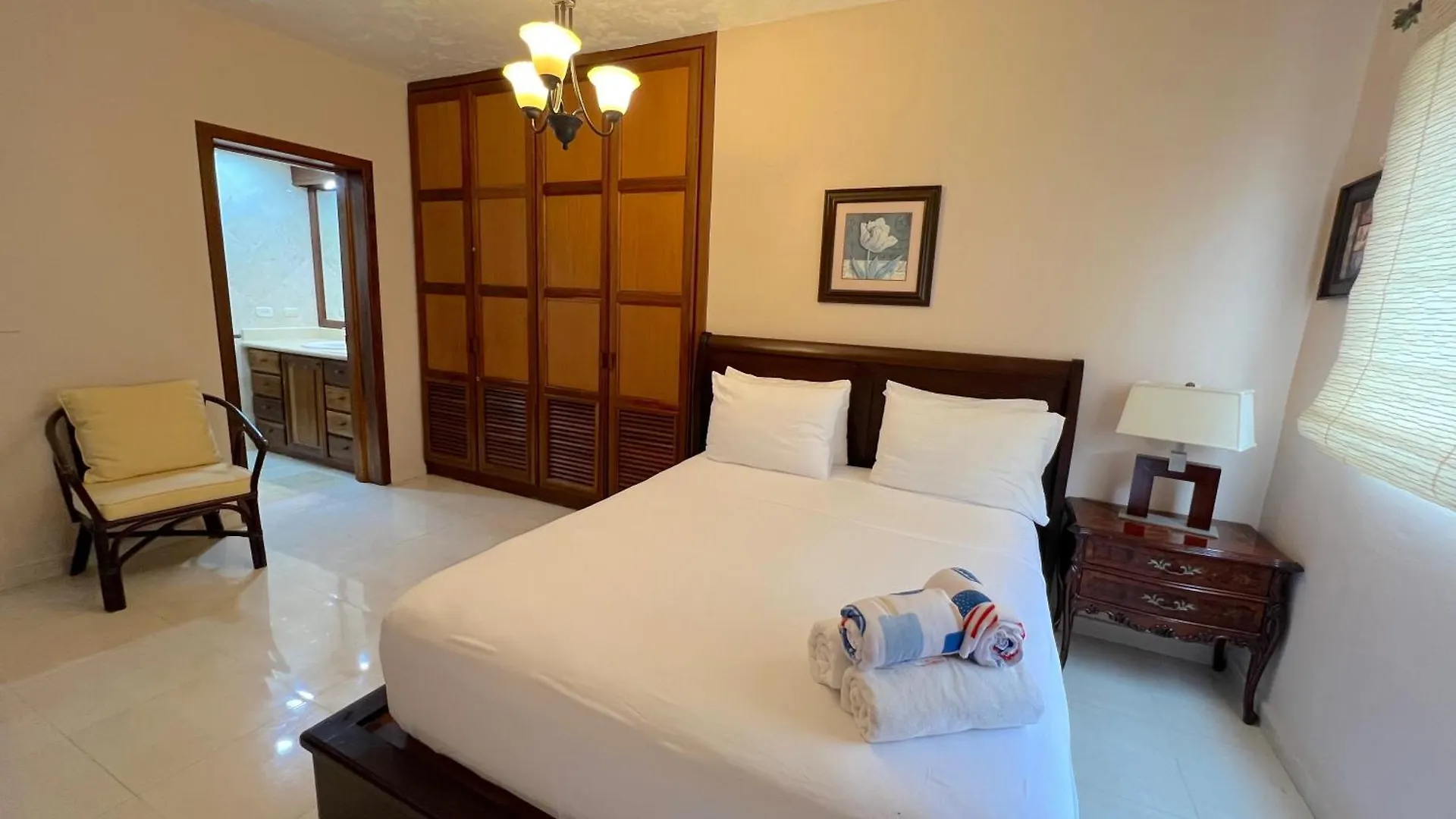 Los Corales Villas And Suites - Beach Club, Spa, Restaurants Punta Cana 5*,