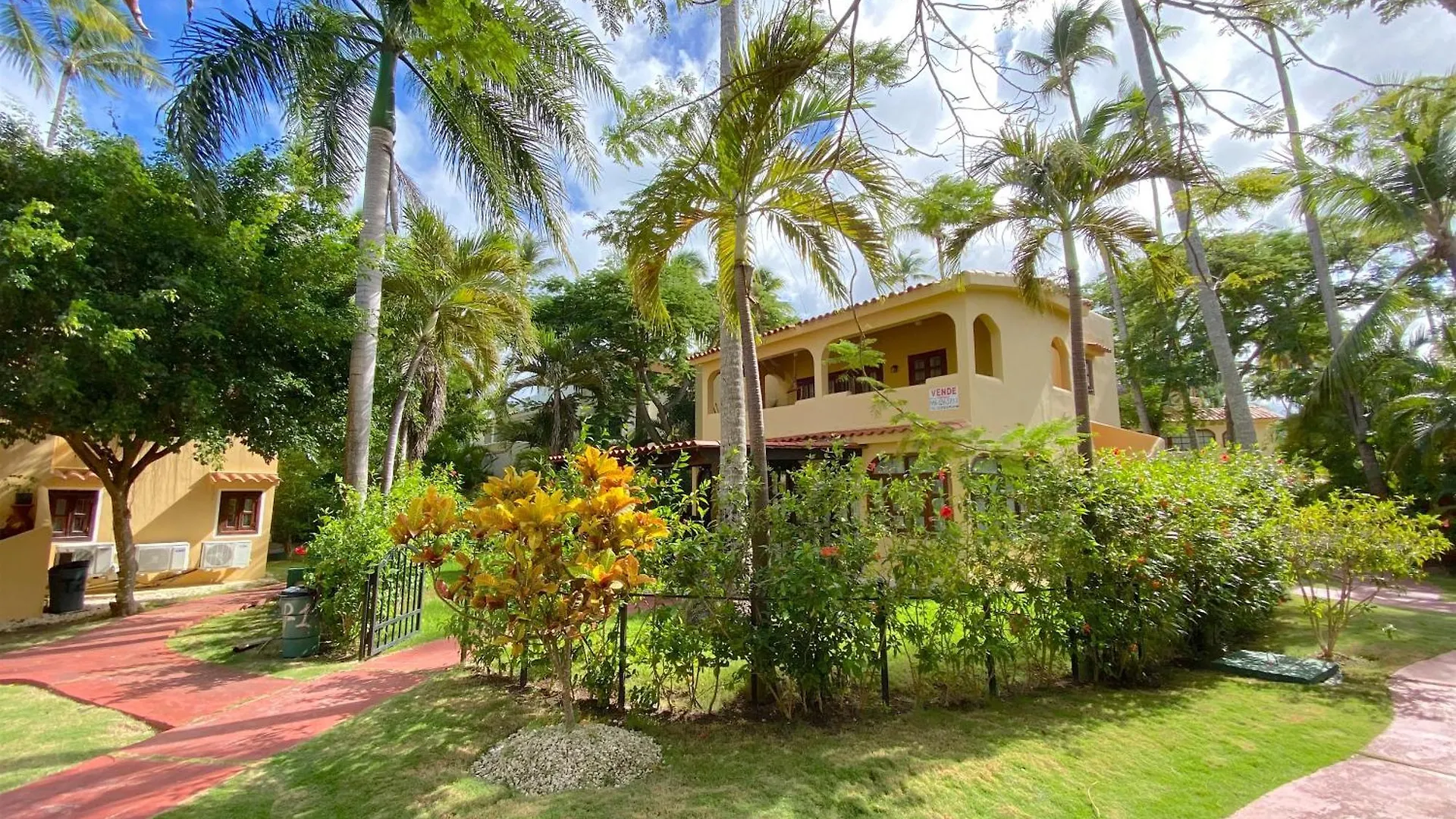 Hotel Los Corales Villas And Suites - Beach Club, Spa, Restaurants Punta Cana