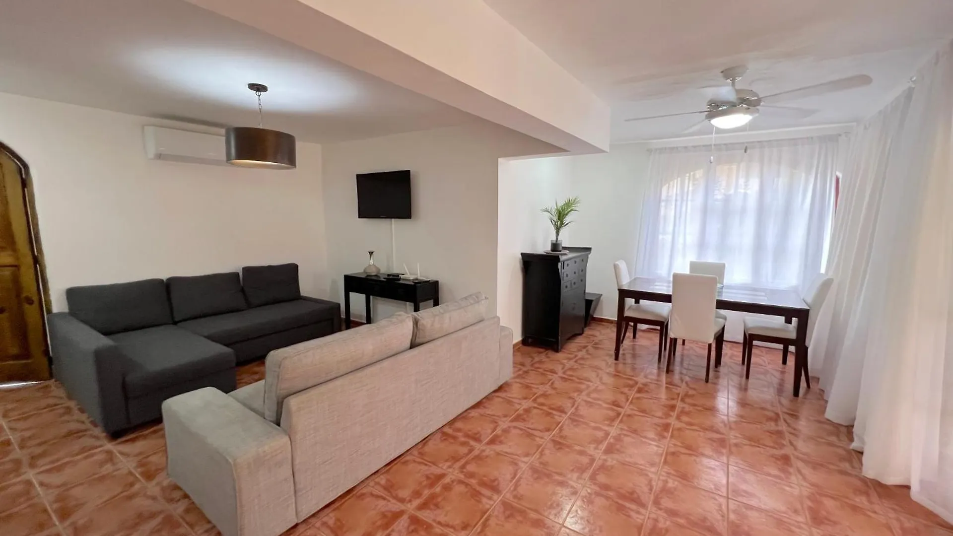 Hotel Los Corales Villas And Suites - Beach Club, Spa, Restaurants Punta Cana